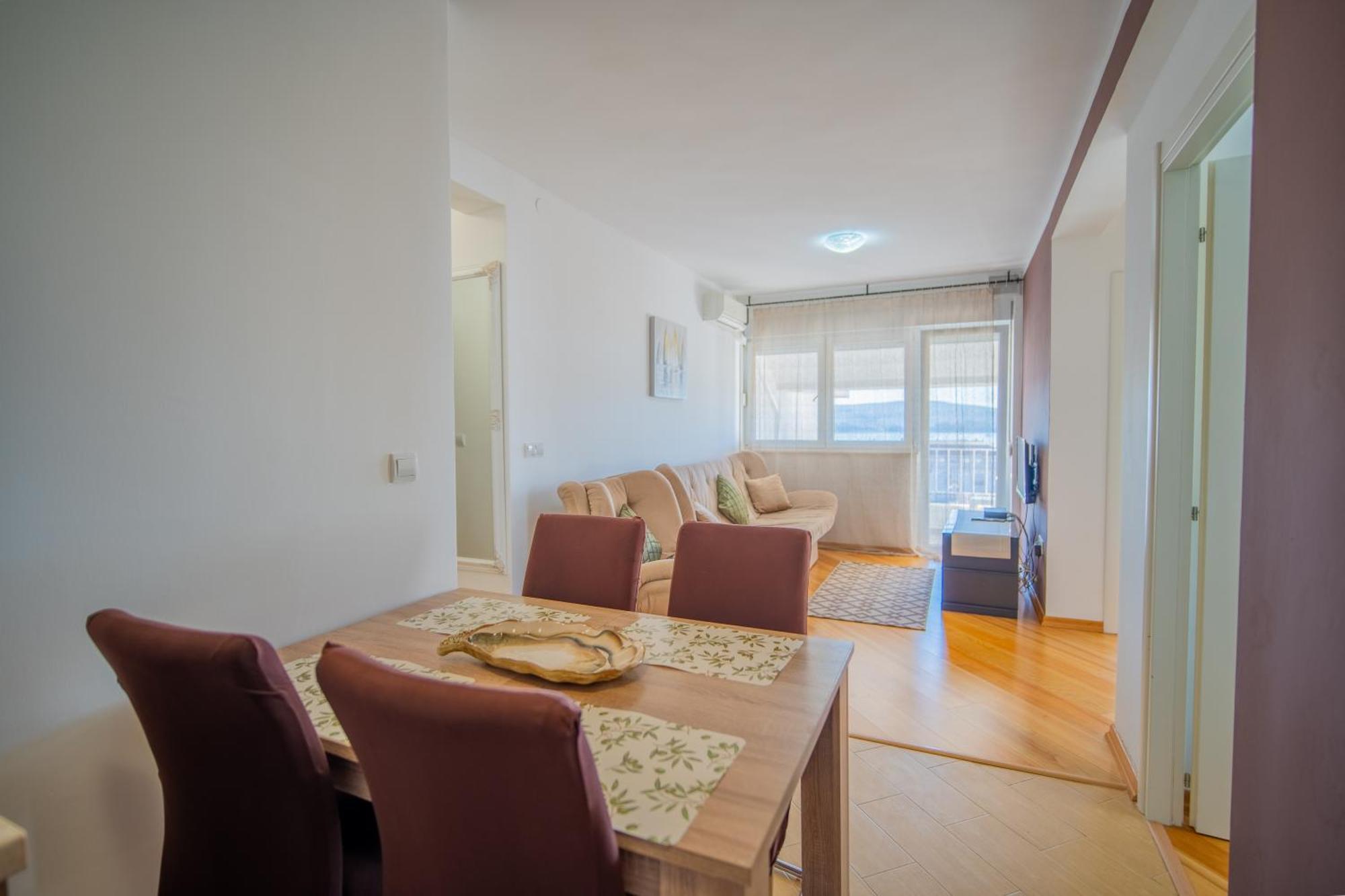 Apartman Centar 티바트 외부 사진